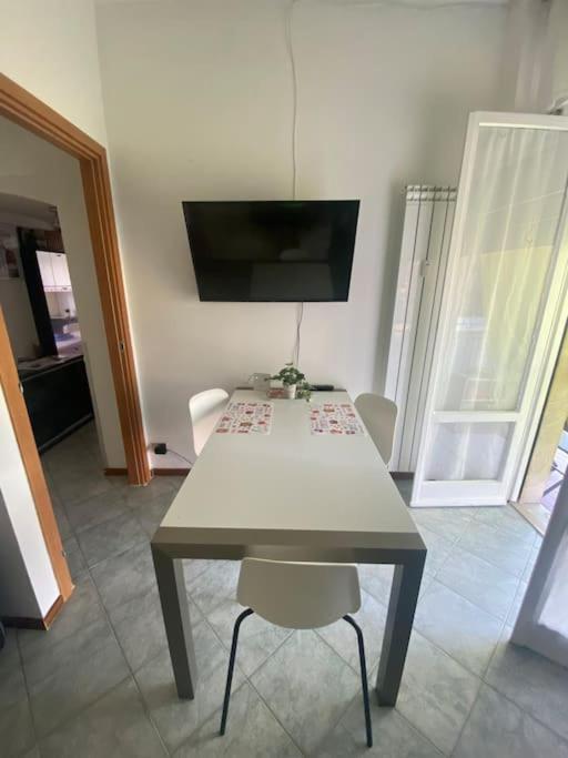 Lovely Flat, Super Connected To The Centre,Wifi,4P Mediolan Zewnętrze zdjęcie